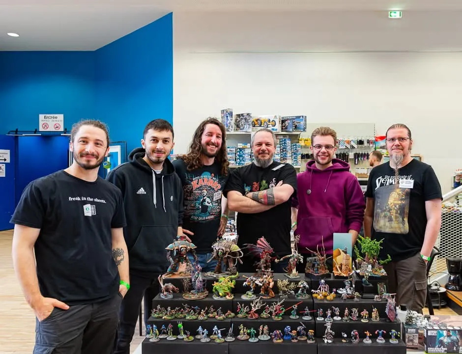 Membres de l'association JFK jouant aux figurines à Strasbourg